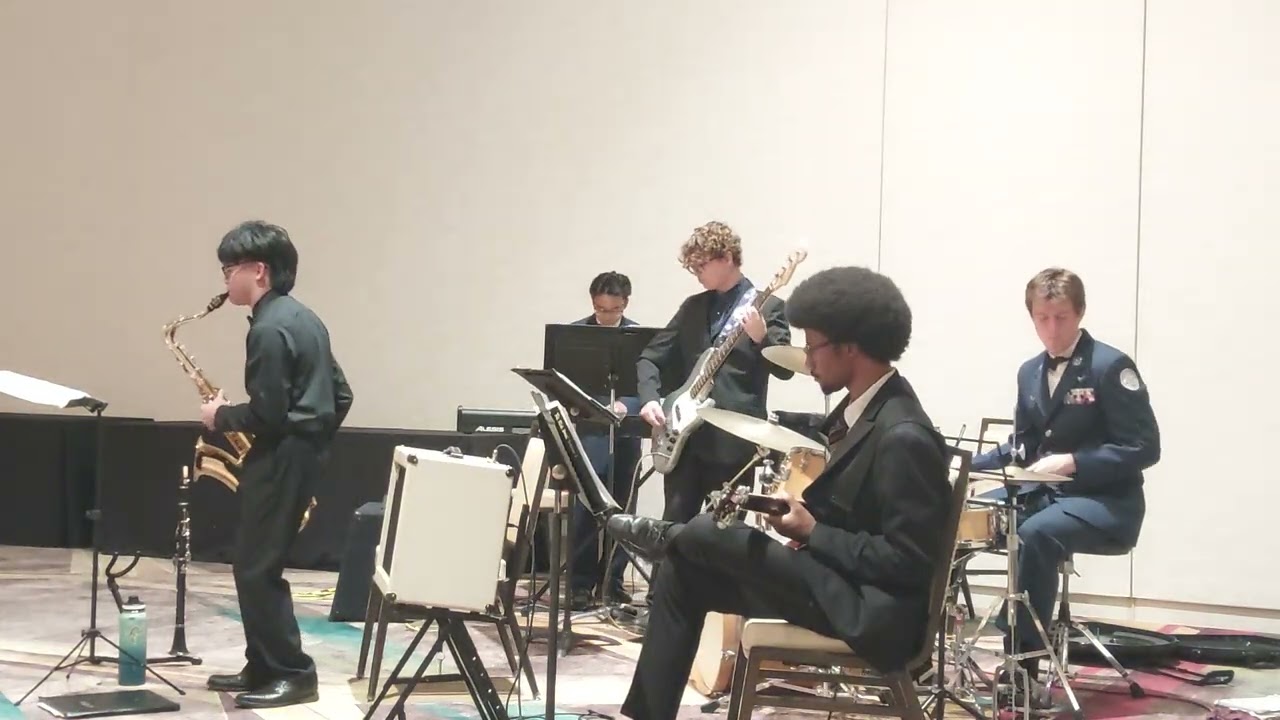 VMHS Jazz Combo - Plants vs zombies (Intro theme)