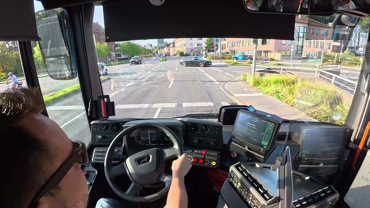 POV - E-Busfahrt durch eine deutsche Kleinstadt 🚍 - MAN Lion's City 12E