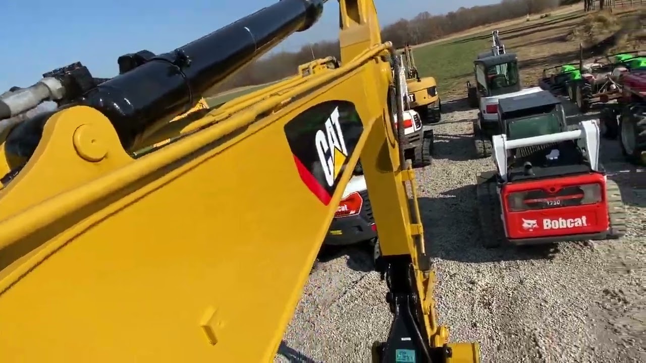 2015 CATERPILLAR 311FLRR For Sale