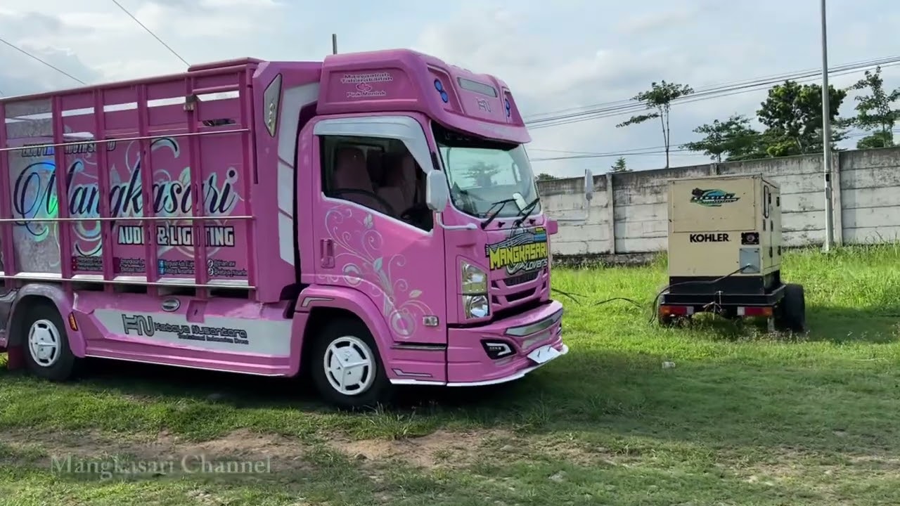 Mangkasari Comeback tampil dengan Warna Baru di acara Satu Fair Ramadhan di UIN Tulungagung