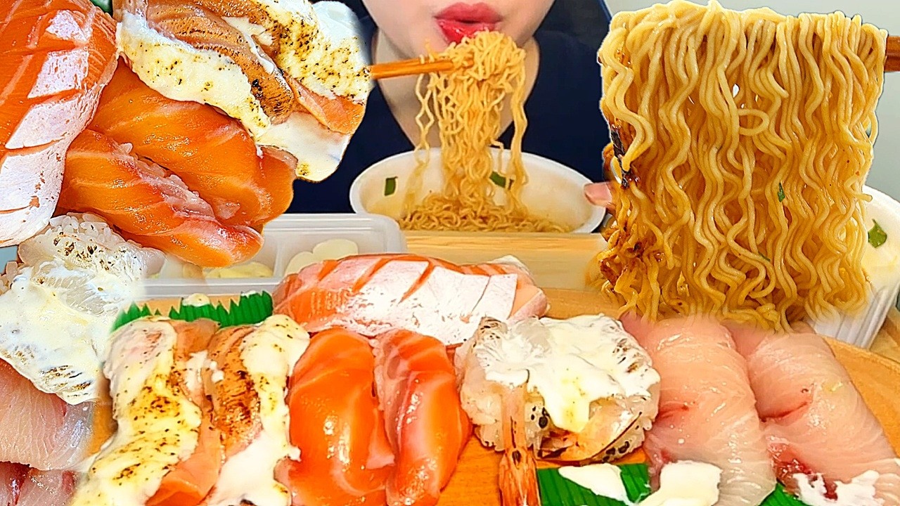 다양한 연어초밥과 대방어 갈릭새우🍣 육개장 컵라면🍜 ASMR 먹방 | Salmon Sushi & Spicy Ramen MUKBANG