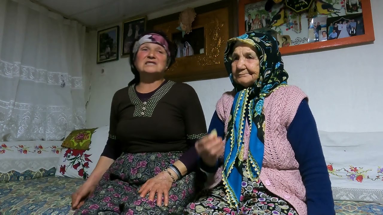 KÖYDE AKŞAM MEYVE YEDİK VE SOHBET ETTİK  SÜPER KADIN VE MEŞHUR SULTANI ZİYARET ETTİK