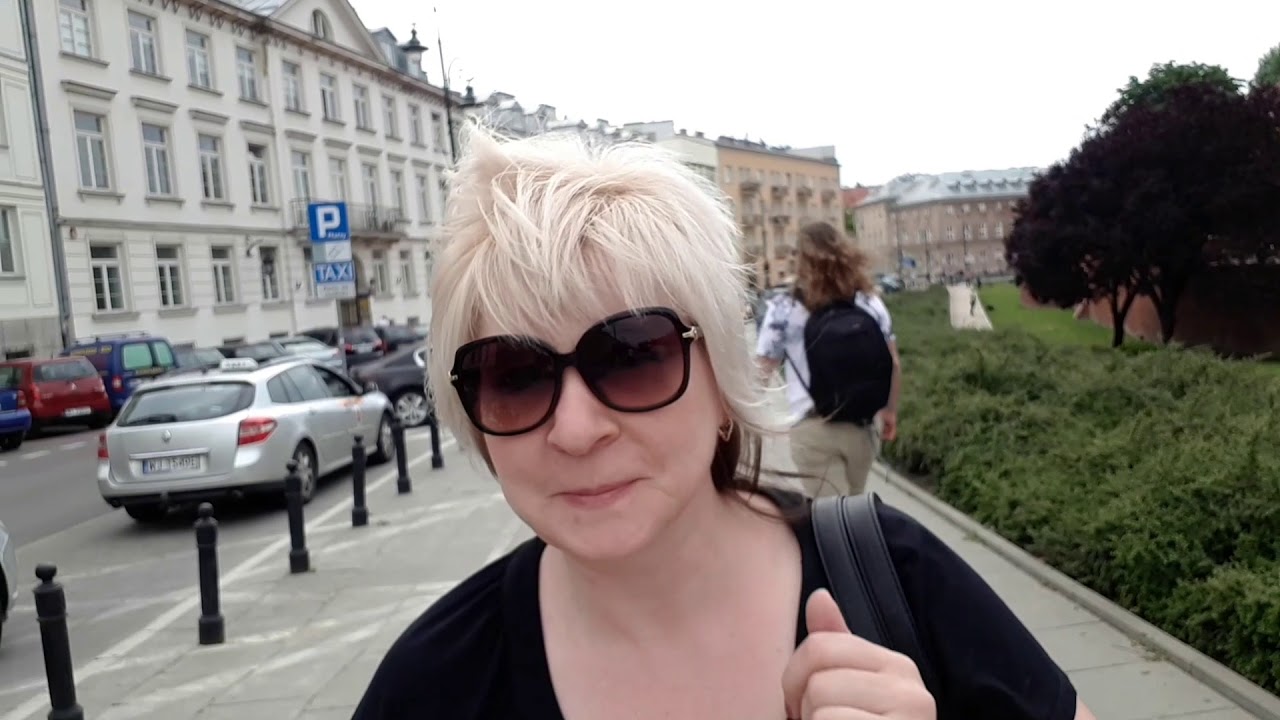 Гостиница... Варшава...замки...костелы