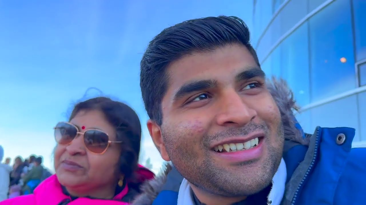 Eating at 7500ft on Sulphur Mountain with mum | Banff Final Day Clips