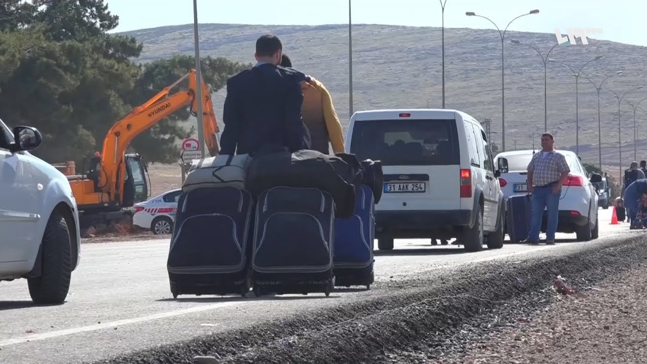 رصد دخول السوريين إلى سوريا عبر معبر باب الهوى الحدودي من الجانب التركي