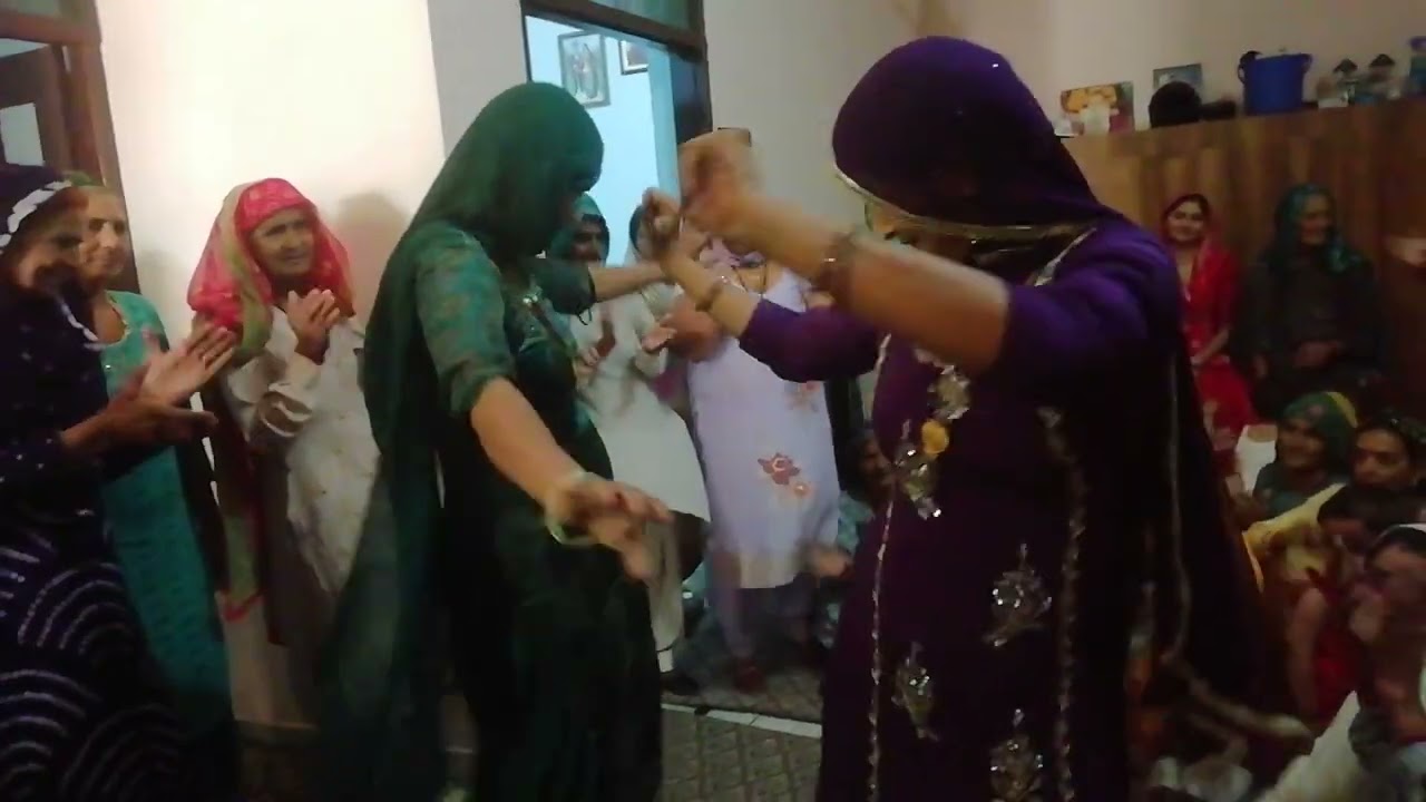 मामन की बहू को भी पीछे छोड़ दिया बहनो ने तो #Haryanvi lokgeet #Desi#Superhit Dance #Haryana#Haryanvi