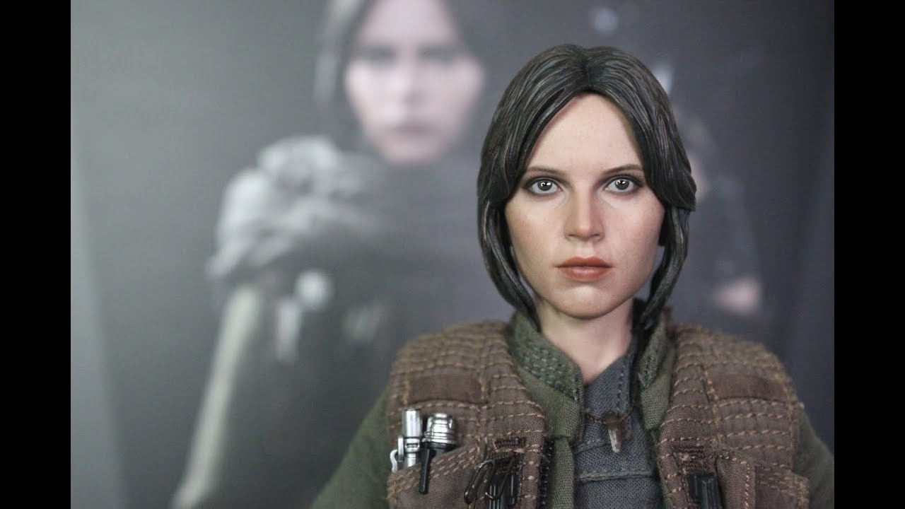 Обзор фигурки Deluxe JYN ERSO от Hot Toys