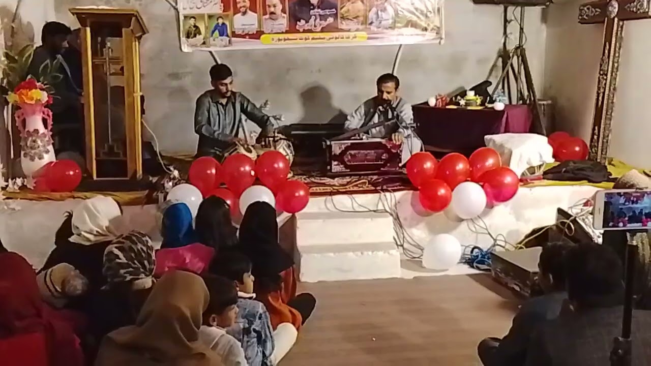 Shakhopory Master liaqat with Amoos liaqat Christmas Geet