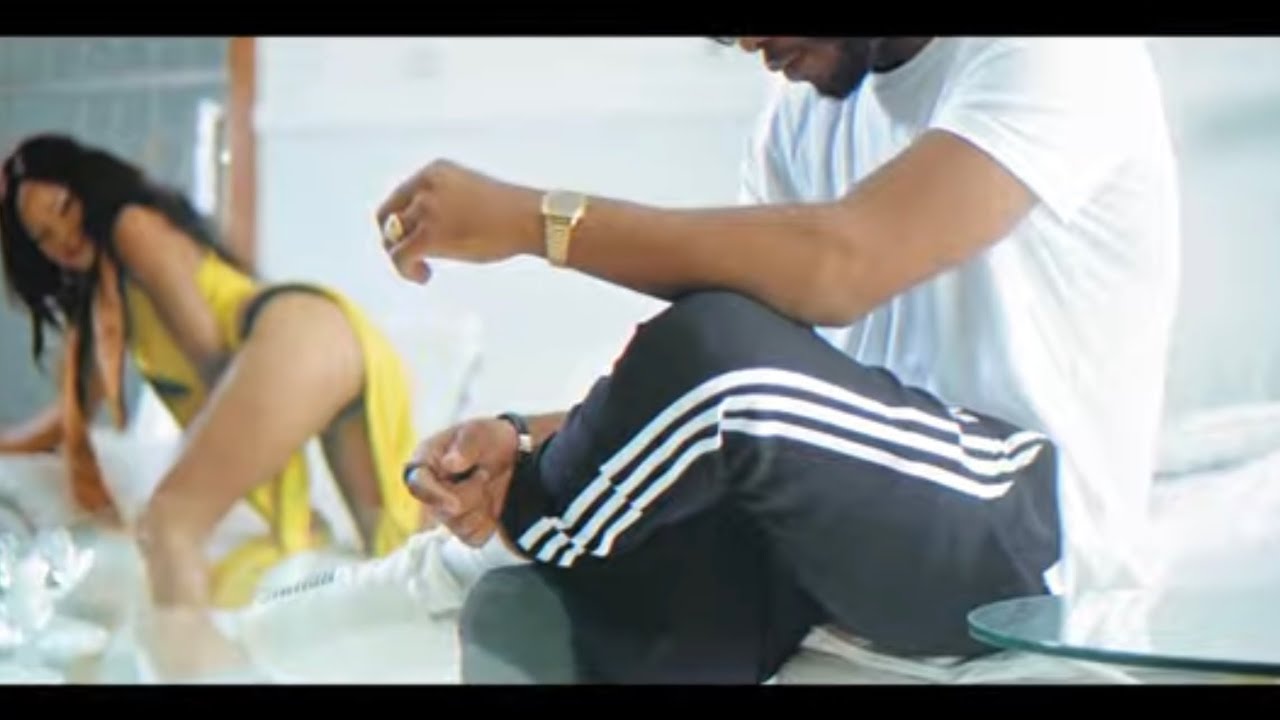 Magasco - Cr&egrave;me De La Cr&egrave;me (Official Video)