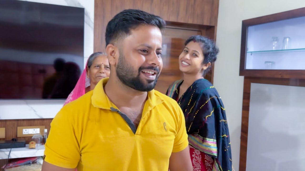 দেখুন আমাদের বাড়ির সবার বিয়ে কিভাবে হলো 😀 |