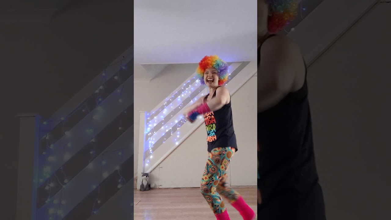 Zumba /Zumba Gold - salsa - The Beatles 'Yellow Submarine' by Willy Chirinho
