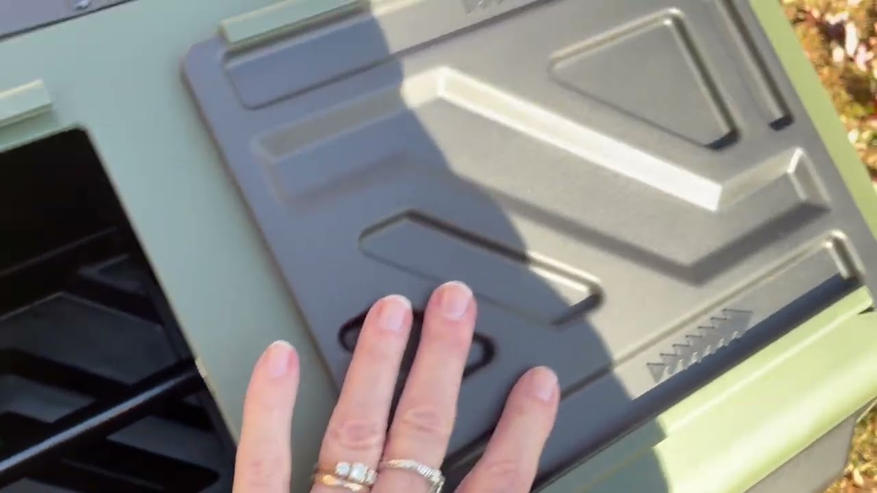The Grow'ing tumbler compost bin assembly tips and quick demo