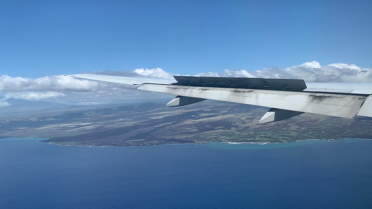 STUNNING Approach/Landing into Kailua-Kona International Airport, Hawaii Island | American | B777