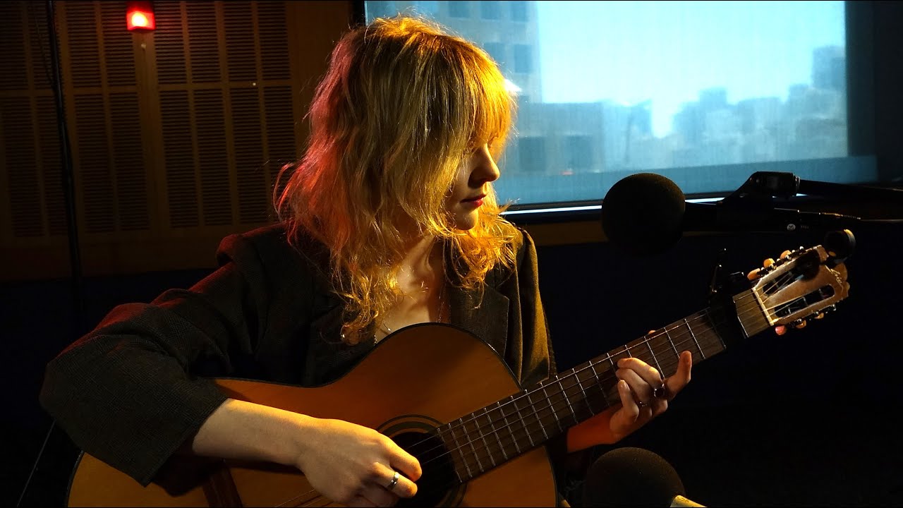 Jessica Pratt live: 'Back, Baby' & 'Central Park' [HD] The Inside Sleeve, ABC RN