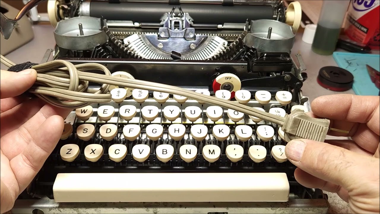 Smith-Corona 5TE Electro-Mechanical Deep Dive