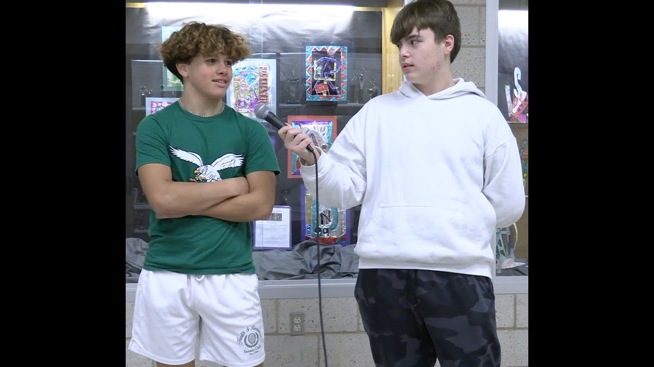 Dom in the Hall: Worst Gift