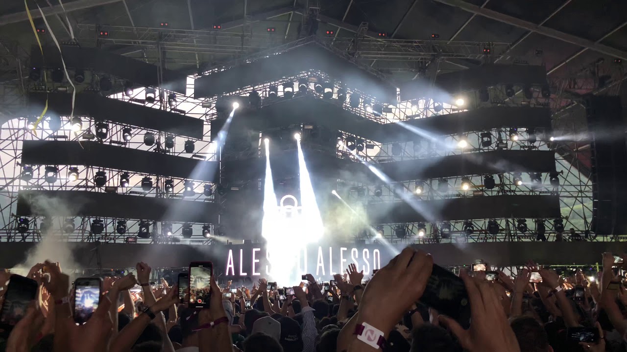 City Of Dreams Vs Calling (Alesso Mashup) | @Nameless Music Festival 2019