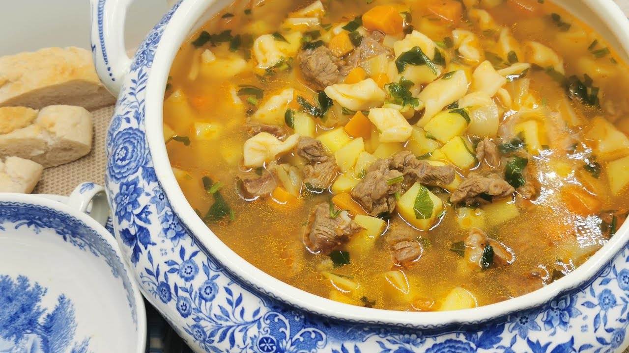 Bei dem Wetter genau richtig 😋 Suppe mit Rindfleisch und selbstgemachten Nudeln❤️