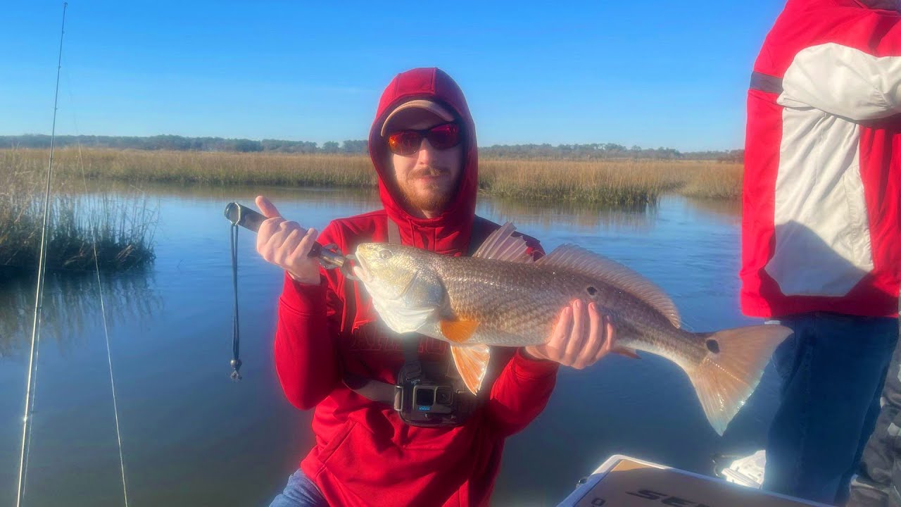 Catching INSHORE GIANT Winter Redfish In Little River South Carolina!!
