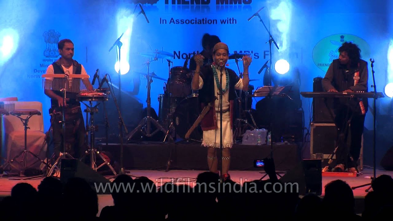 Omak Komut performing at North East Festival