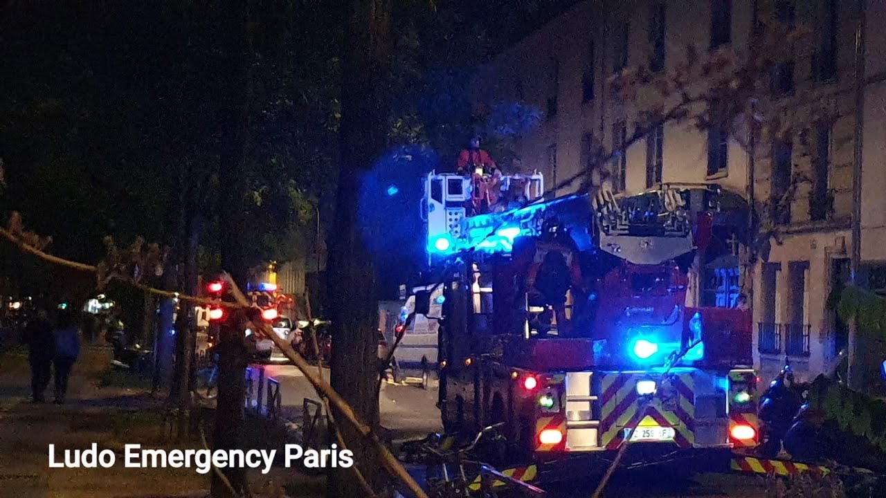 Paris fire dept new aerial ladder platform responding and on scene BSPP nouvelle &eacute;chelle en urgence