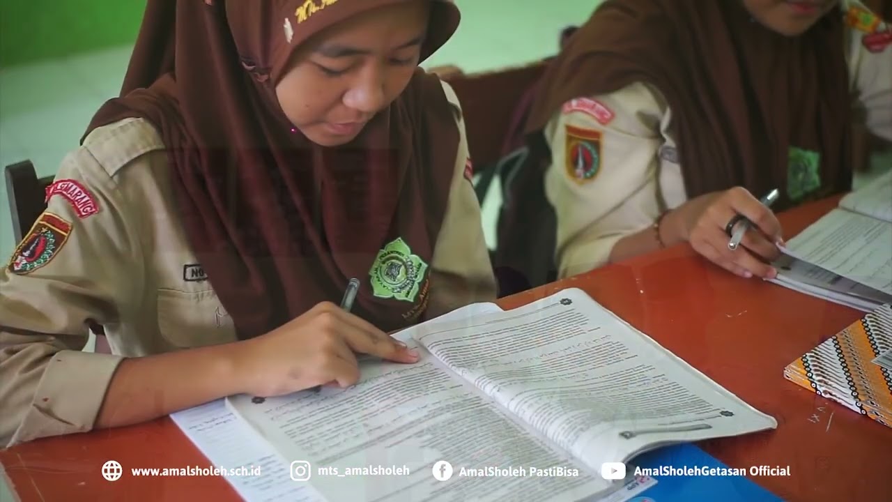 Yuk sekolah di MTs Amal Sholeh