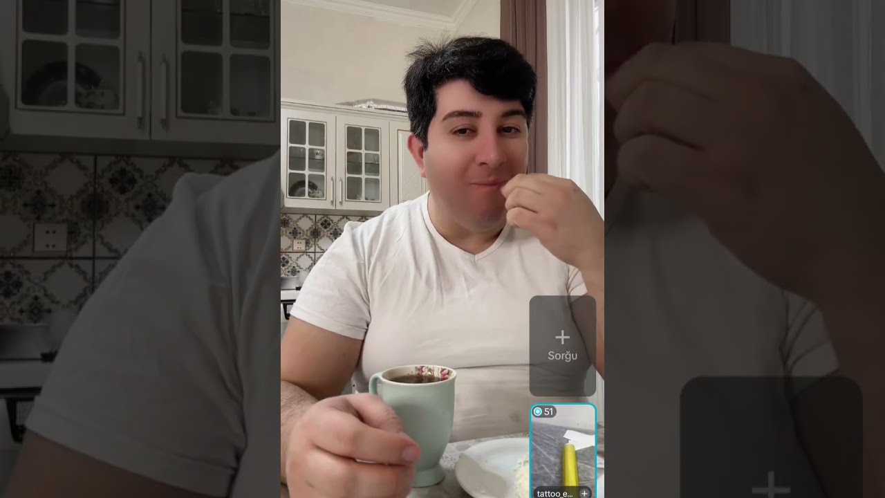 Baboş hədsiz kökəlib depresyadadır,pisxoloqlar yığlışıb baboşa kömək edirlər😲