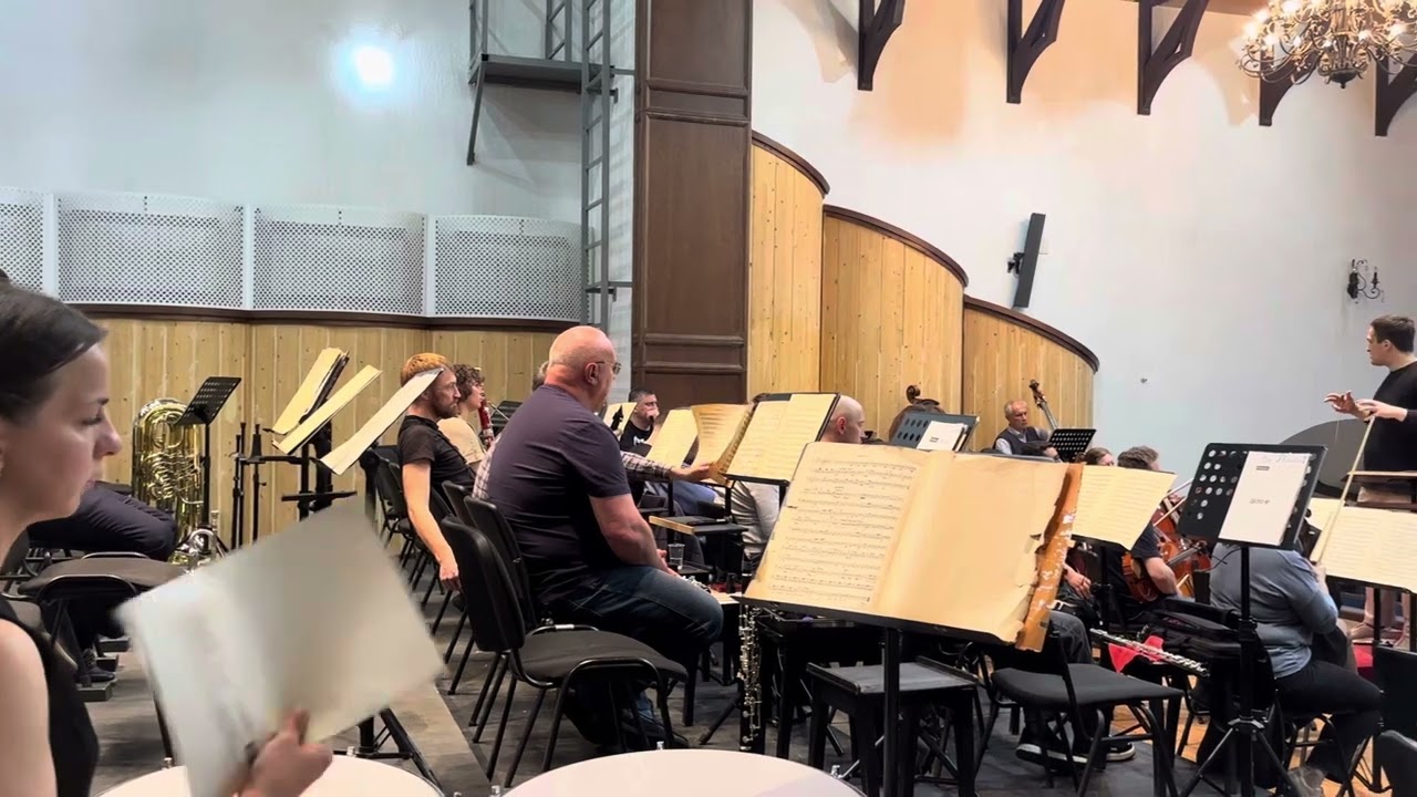 Дирижер Тимур Зангиев в работе над 5 фортепианным концертом Бетховена 🎼👌