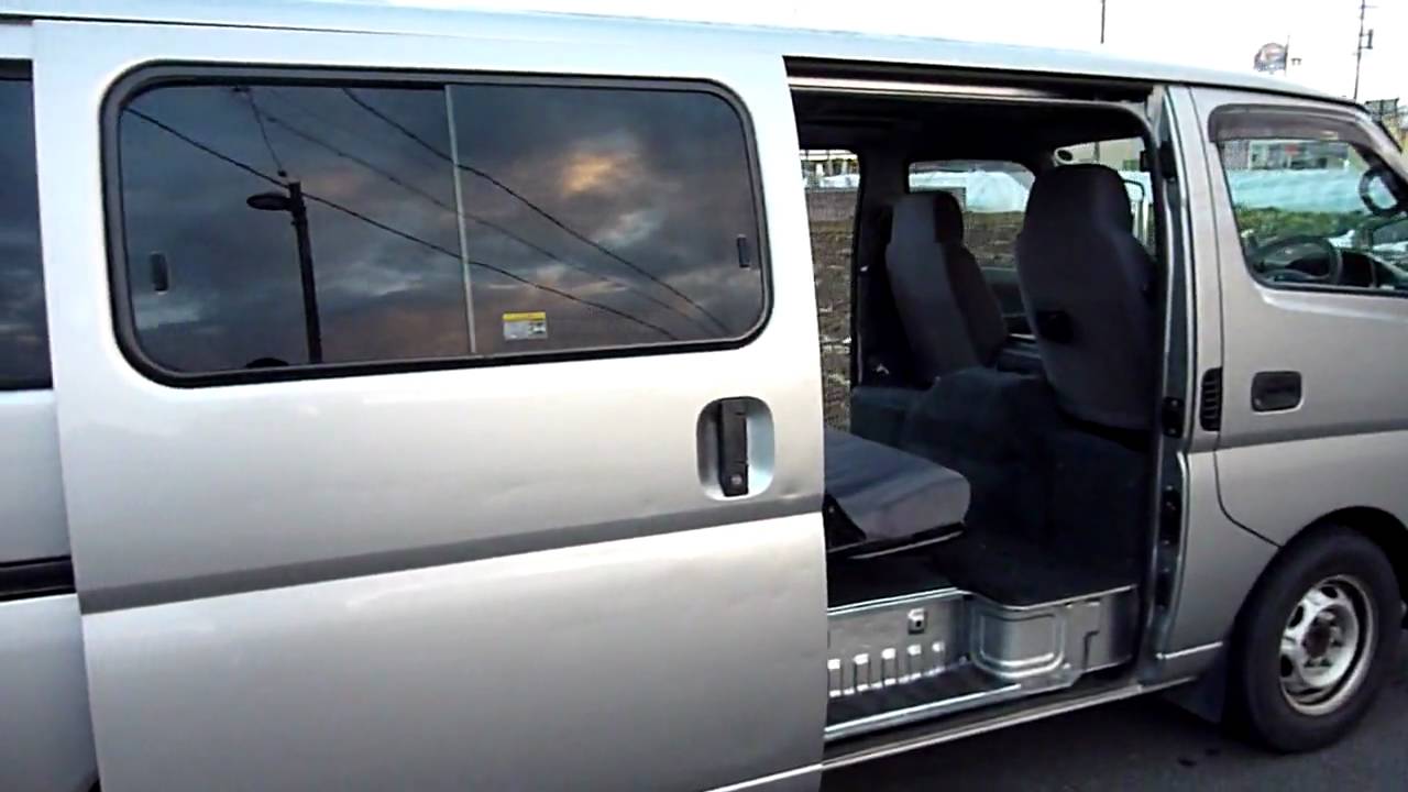 2004 Nissan Caravan