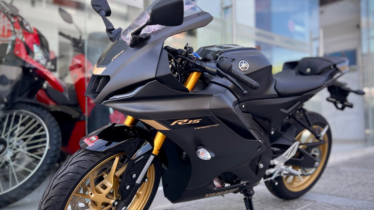 La MOTO que NADIE COMPRA 🥲 ¿Por QUÉ? YAMAHA R15 V4 🫡