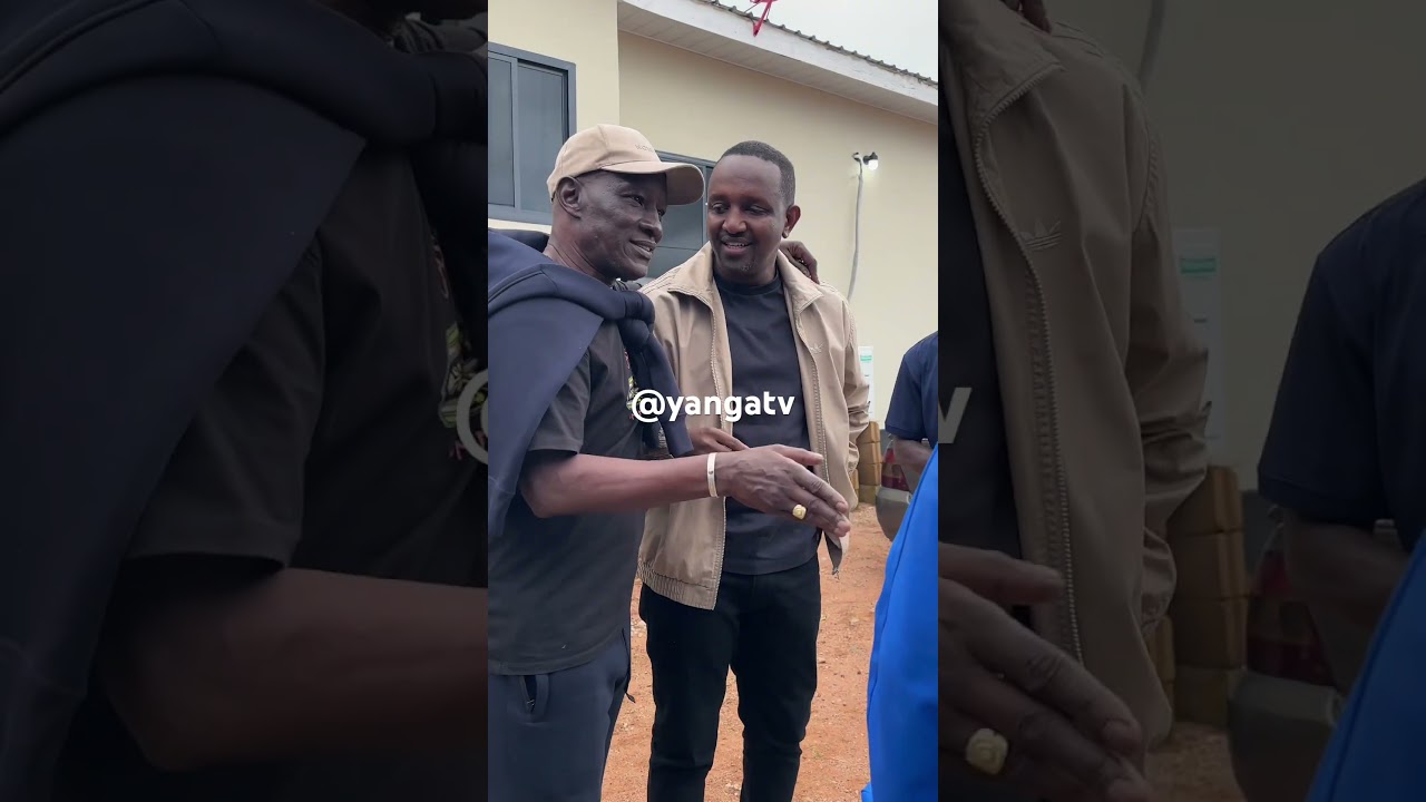 Rais wa Yanga Eng Hersi alivyokutana na Vijana wake BAADA ya Mechi kumalizika.