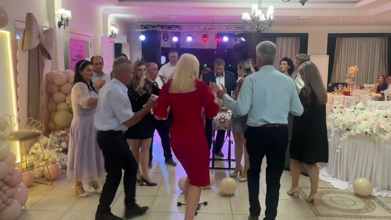I-auzi toba, bate-bate! - Formația CALIPSO LIVE 2024 - Formație nuntă Roman, Iași, Bacău, P. Neamt