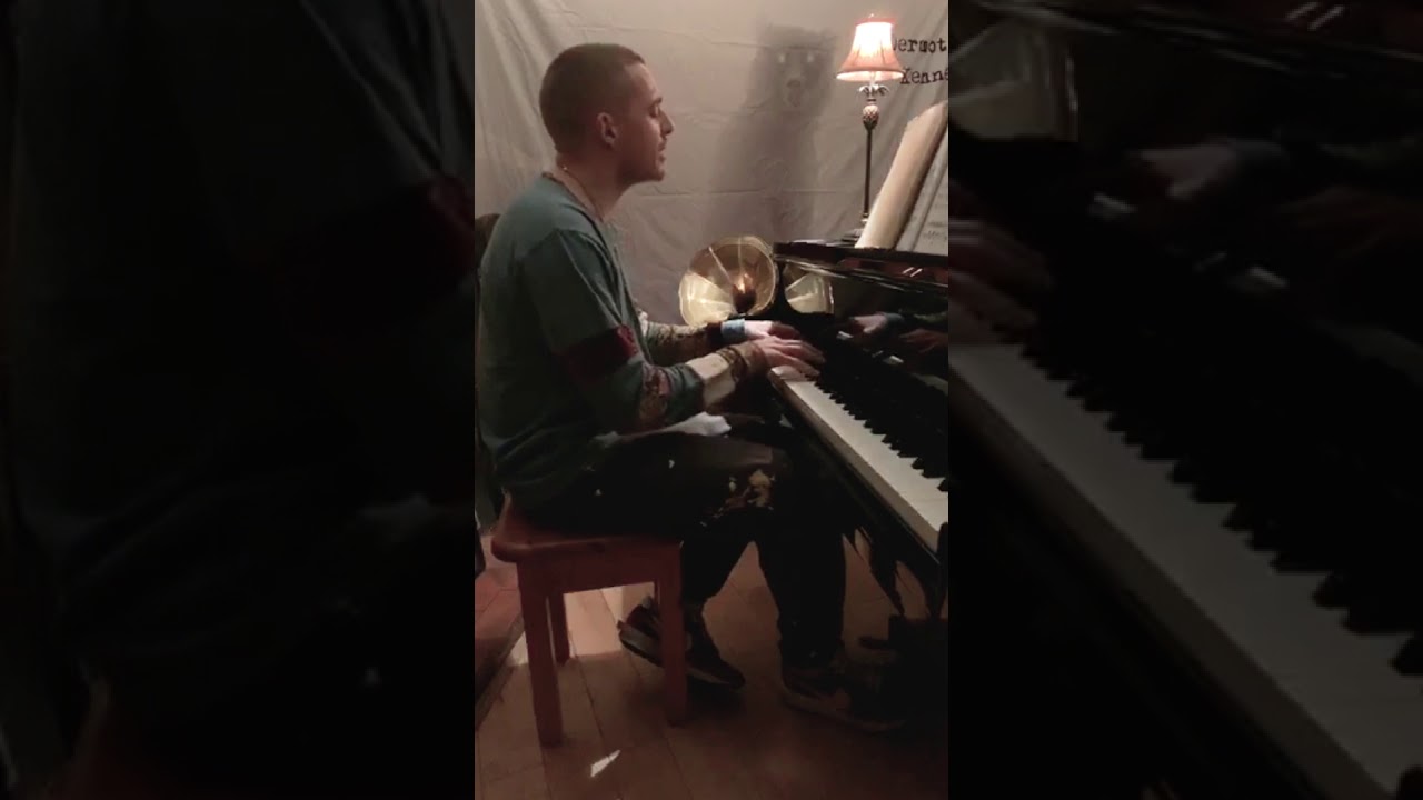 Dermot Kennedy - An Evening, Rome, Lost & Outgrown (Facebook Live Acoustic 22.03.2020)
