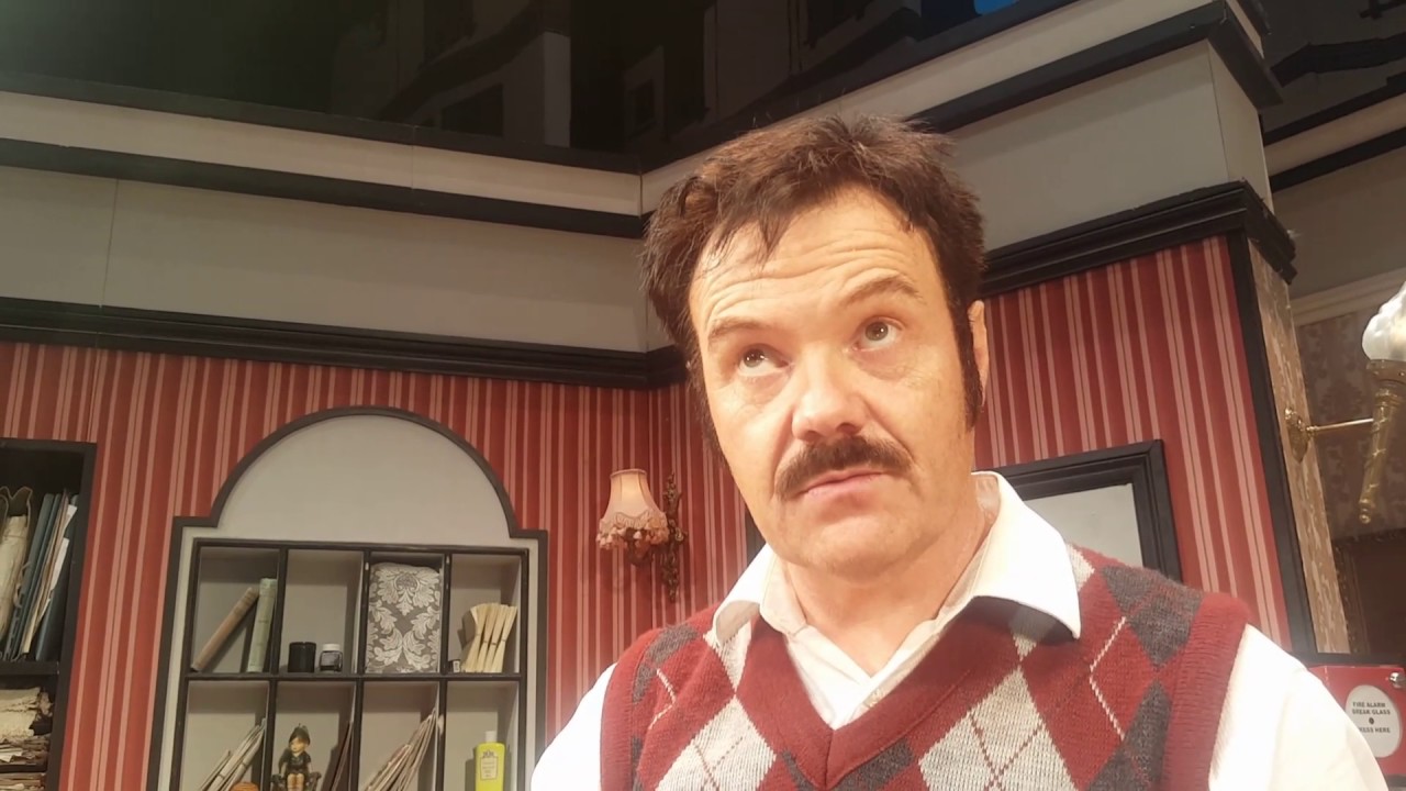 Actor Stephen Hall plays lead role in  Fawlty Towers