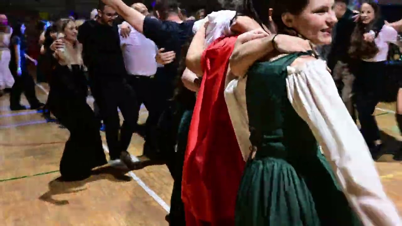 20260208 Farsangi bál Nagycenk - hullámzás