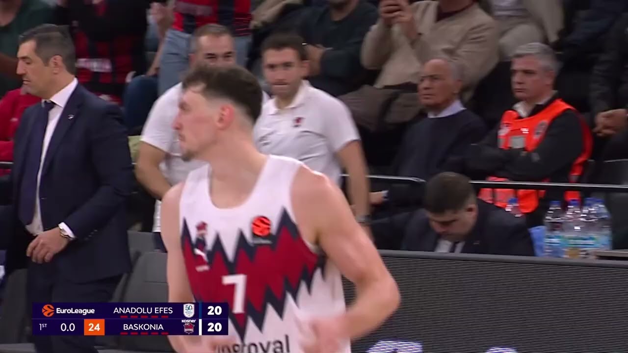 Highlights | Anadolu Efes vs Kosner Baskonia | EuroLeague R.22