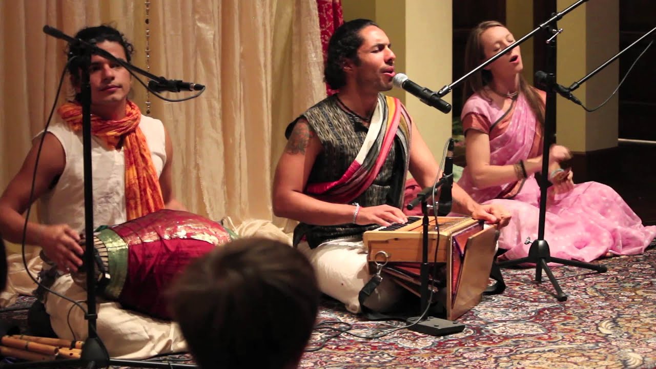 Mayapuris Kirtan - Vishvambhar Das & Krishna Kishora - Iskcon Silicon Valley - Part I