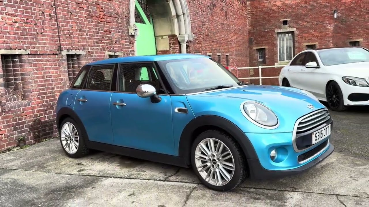 MINI 1.5 COOPER 5 DOOR Finished in Electric Blue SB15OTT