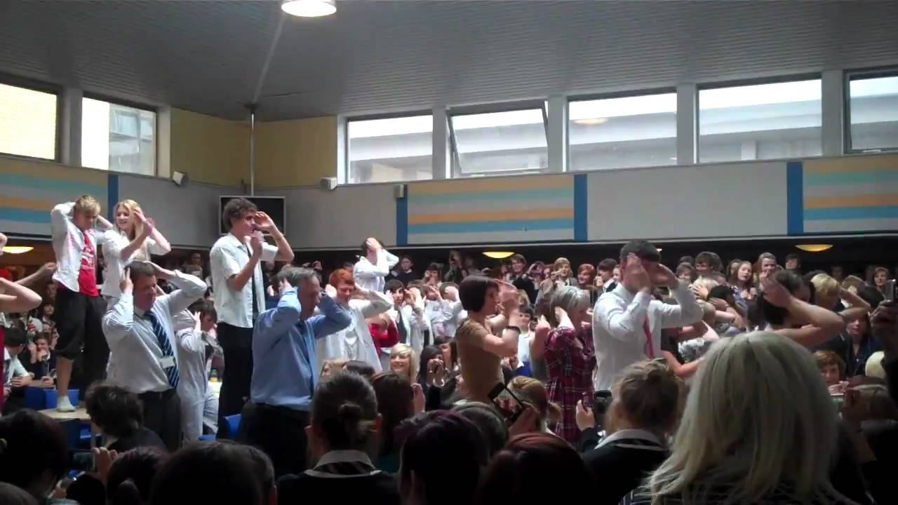 Bell Baxter High School Leavers '11 Flashmob