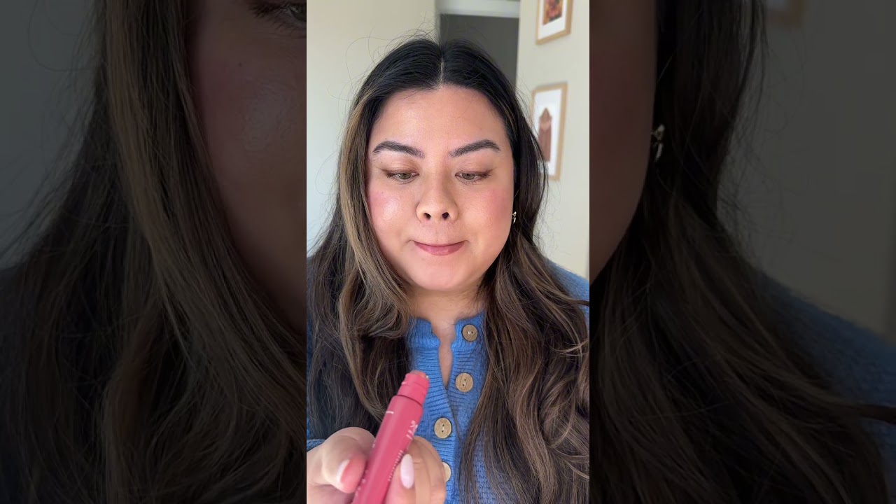 Testing out Laneige new glaze craze tinted lip serum! I love how it&rsquo;s shaped like a donut, it&rsquo;s