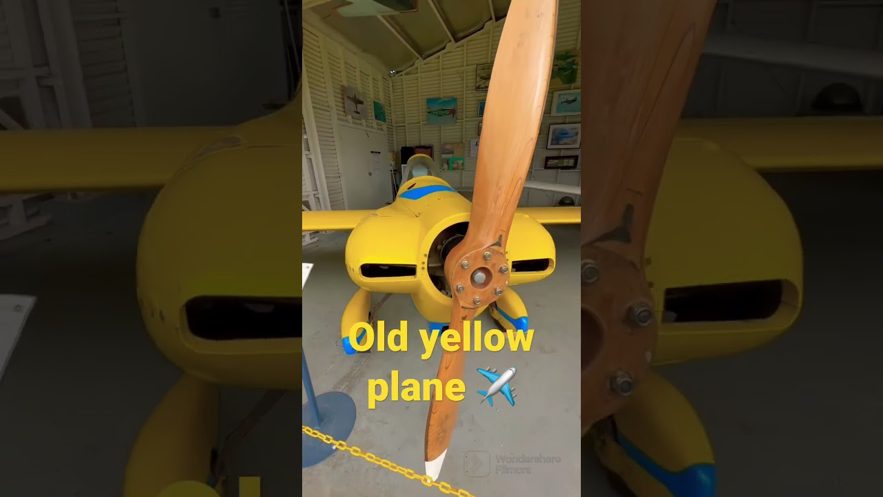 Old yellow planet 