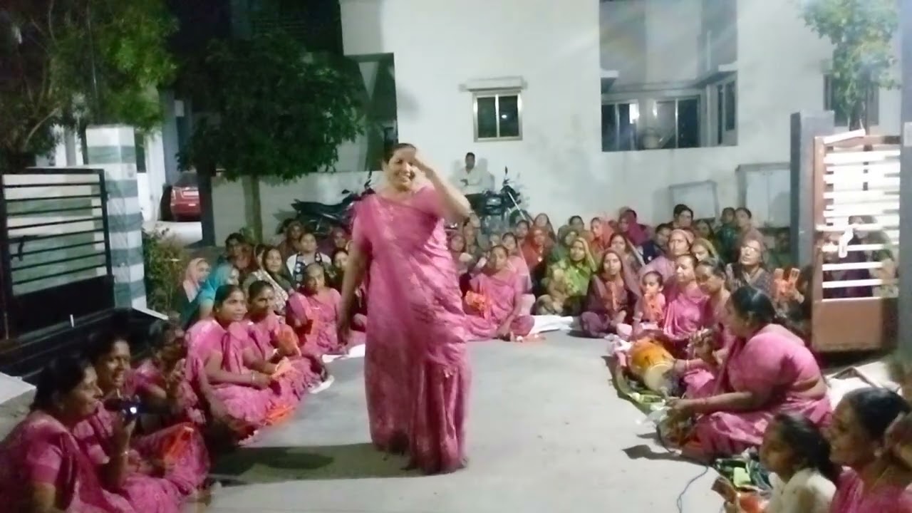 લખેલો છેમસ્ત  નવો થાળ