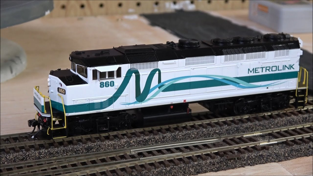 Review: Rapido HO GMDD F59PH 2022 Release! DCC/LOKSound!