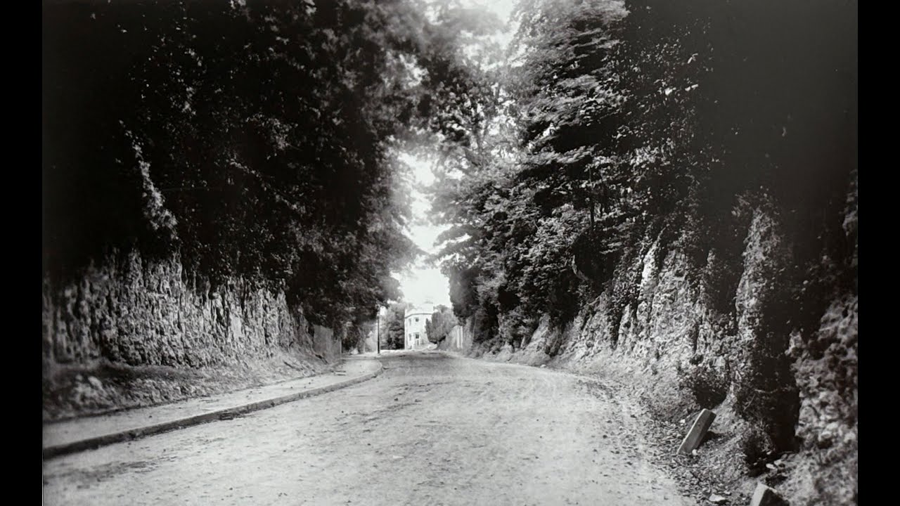DUNKIRK HILL, DEVIZES - ROAD LOCOMOTIVE ACCIDENTS