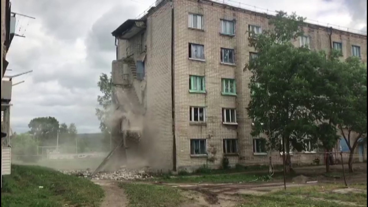 2017 06 19 Демонтаж аварийной пожарной лестницы в п.г.т Прогресс Амурская область