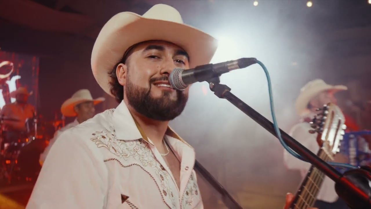 La Terminal - Por Una Mujer Bonita (En Vivo)