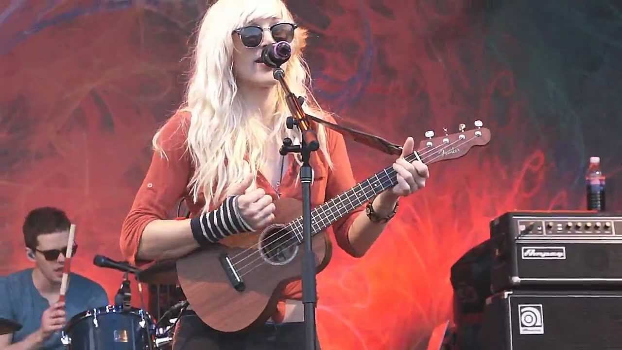 LIVE!!! Walk Off The Earth [SUMMER VIBE] - Surrey Fusion Festival 2012