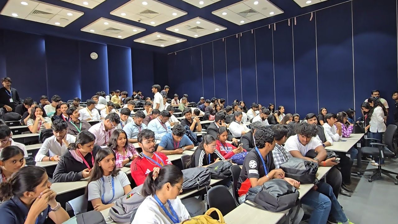 Normal Busy Day I guess || MIT-WPU Scenes