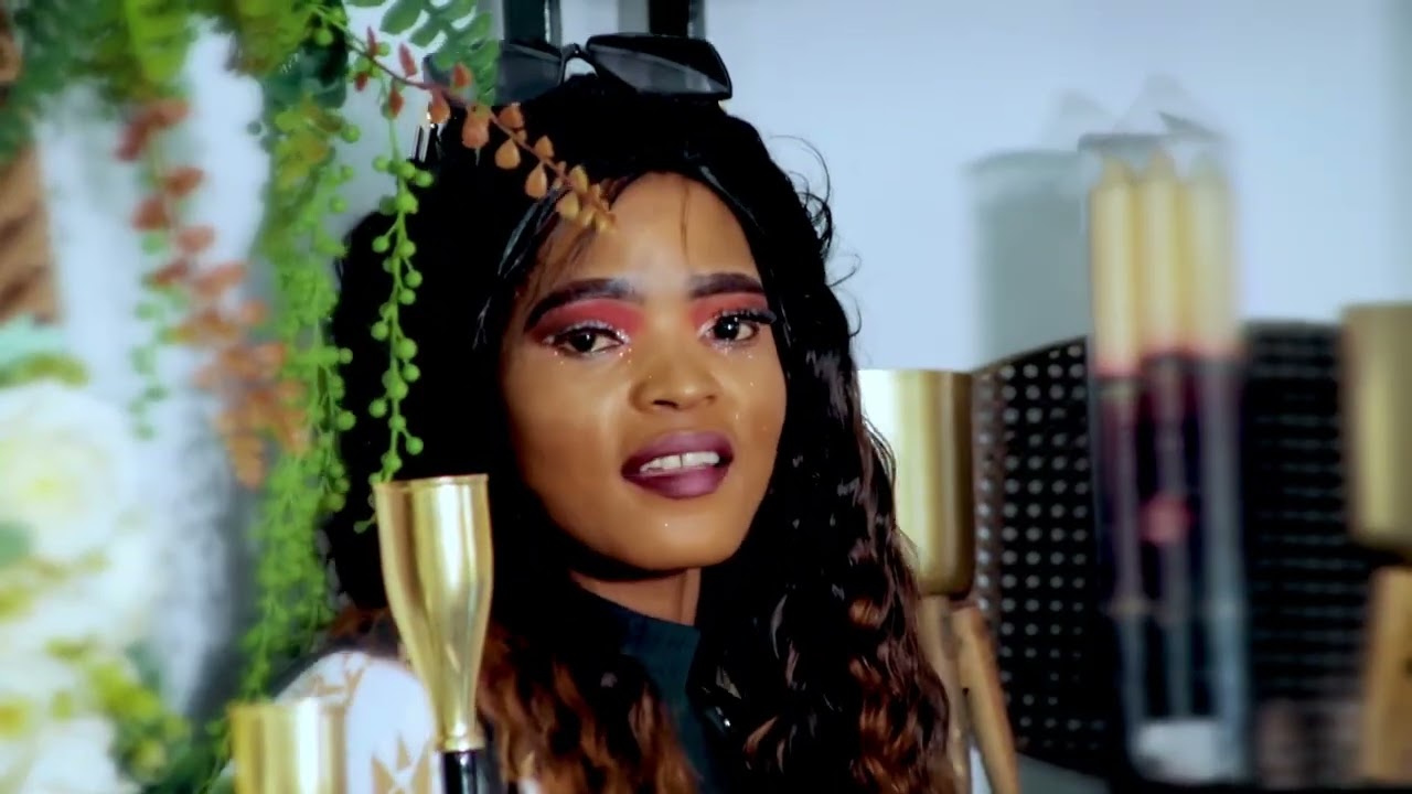 PIN POP  MD -Y FT QUEEN TIFAH  OFFICIAL  MUSIC  VIDEO
