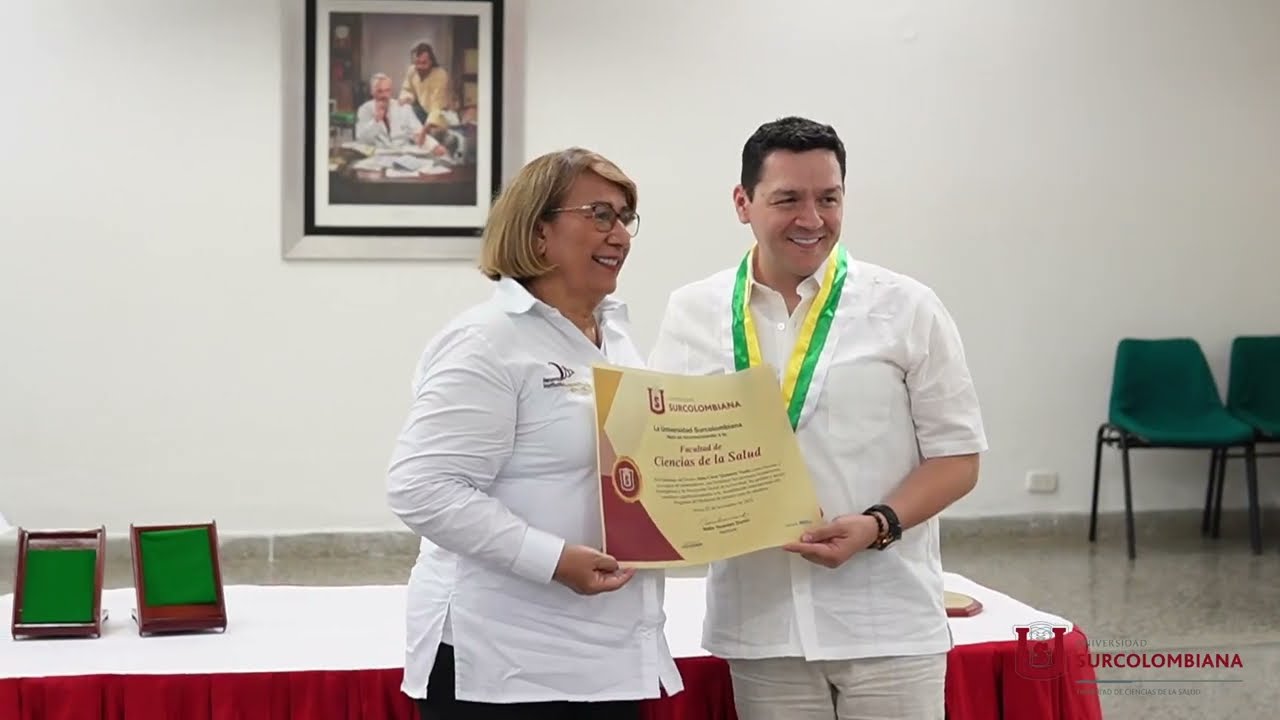 Condecoraci&oacute;n Cacique Timanco Dr. Julio C&eacute;sar Quintero